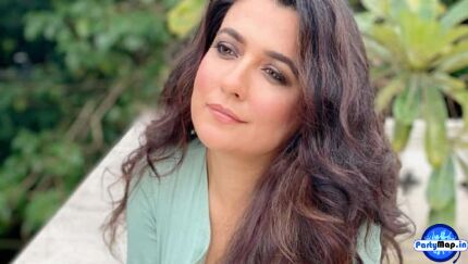 Photo of Mini Mathur at a concert