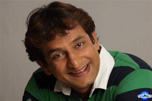 Photo of Prasad Oak at a show