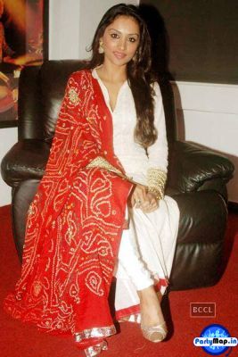 Photo of Purbi Joshi at a show