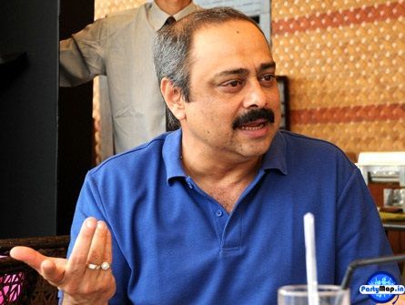 Photo of Sachin Khedekar at an appearance