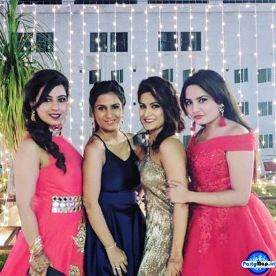 Photo of Shilpa Nainani at an appearance