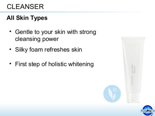 Photo of Silky Seehra at a show