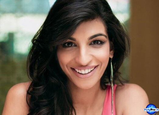 Photo of Anushka Manchanda at a concert