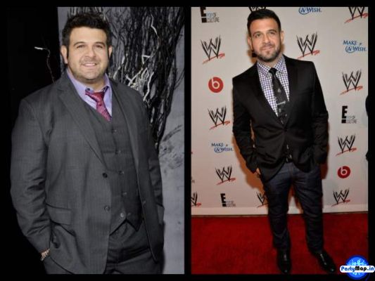 Photo of Adam Richman at a show