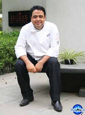 Photo of Manish Mehrotra at a concert