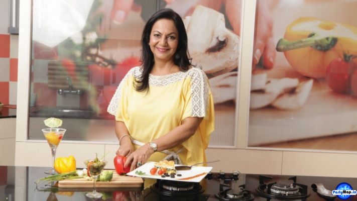 Photo of Nita Mehta at a concert