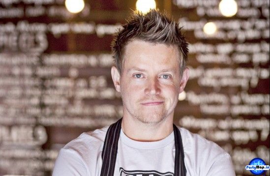 Photo of Richard Blais at a show