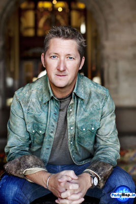 Photo of Tim Love at a show