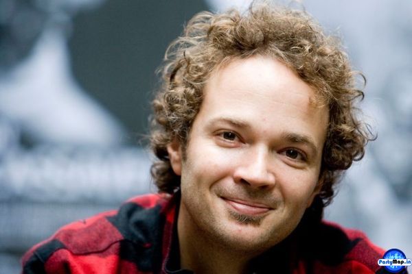 Photo of Toby Puttock at a concert