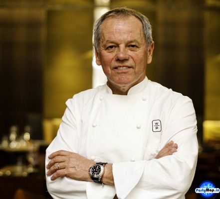 Photo of Wolfgang Puck at a concert