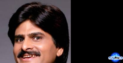 Photo of Ahasaan Qureshi at a concert