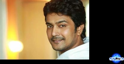 Photo of Navin Prabhakar at an appearance