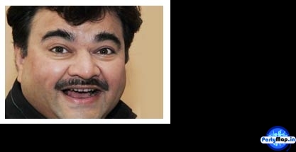 Photo of Prashant Damle at a concert