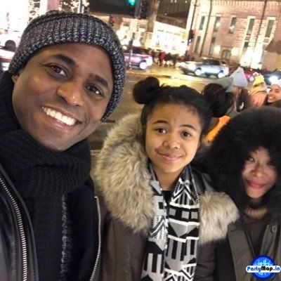 Photo of Wayne Brady at an appearance