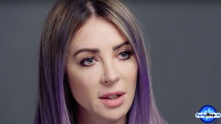 Photo of Alison Wonderland at an appearance