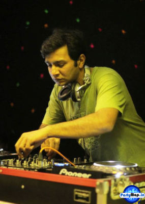 Official profile picture of DJ Shiva Moon