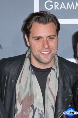 Photo of Ingrosso at a show