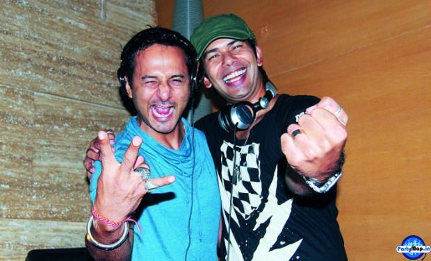 Photo of Rohit Barker at a concert