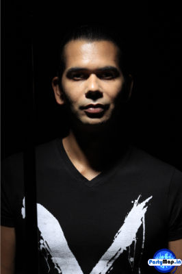 Photo of Rohit Barker at an appearance