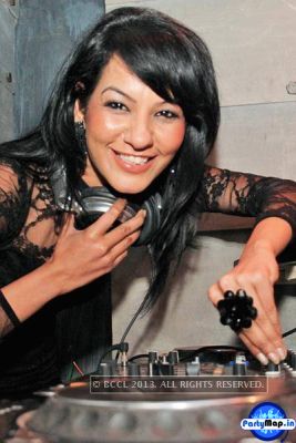 Official profile picture of DJ Kamya