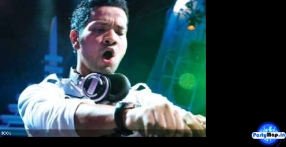 Photo of DJ Lloyd at an appearance