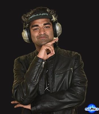 Official profile picture of DJ Santronix