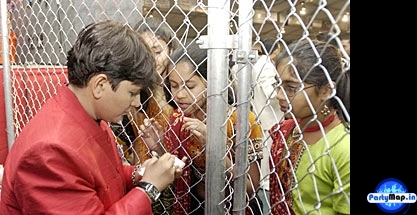 Photo of Falguni Pathak at an appearance
