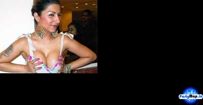 Photo of Hard Kaur at a concert