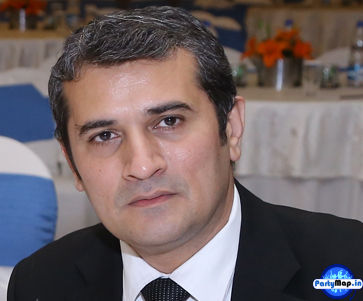 Photo of Vineet Malhotra at a show