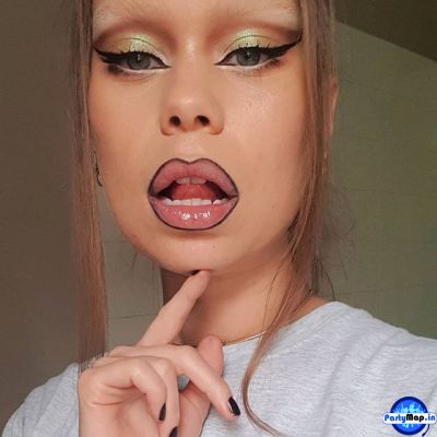 Photo of Yashwardhan Bhatter at a concert