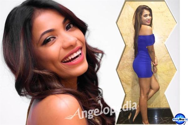 Photo of Audrey D'Silva at a concert