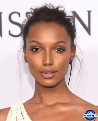 Photo of Jasmine Tookes at a show