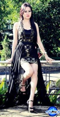 Photo of Kaheli Chophy at a show