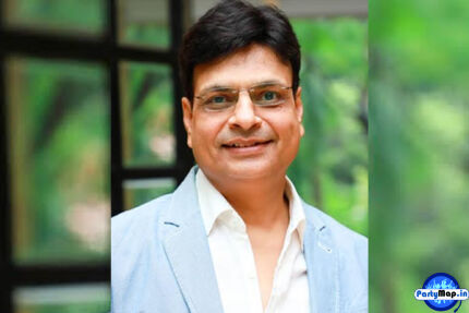 Photo of Irshad Kamil at an appearance