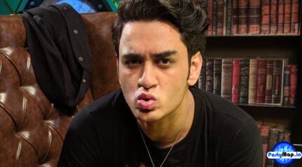 Photo of Vikas Gupta at a show