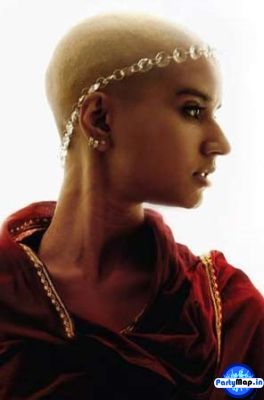 Photo of Sofia Ashraf at a show