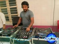 Official profile picture of DJ Santosh Patel