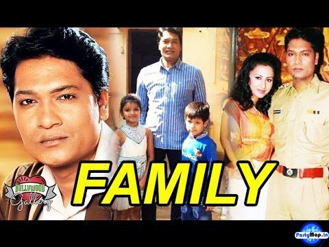 Photo of Abhijeet Srivastava at a concert