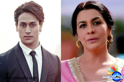 Photo of Amrita Singh at a show