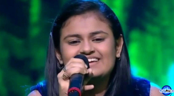 Photo of Ananya Nanda at a concert