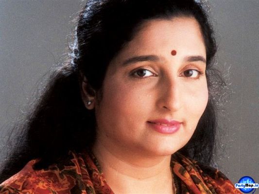 Photo of Anuradha Paudwal at a show