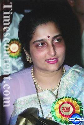 Photo of Anuradha Paudwal at an appearance