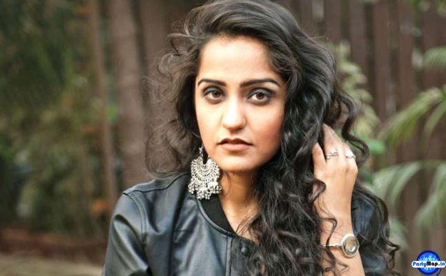 Photo of Asees Kaur at an appearance