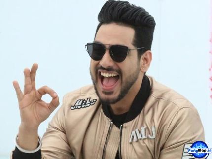 Official profile picture of Avi J