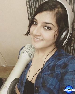 Photo of Bhavya Pandit at a show