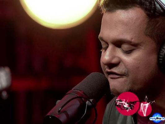 Photo of Clinton Cerejo at an appearance