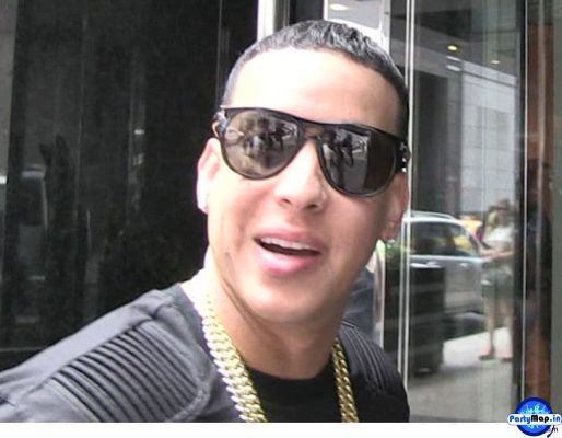 Photo of Daddy Yankee at a concert