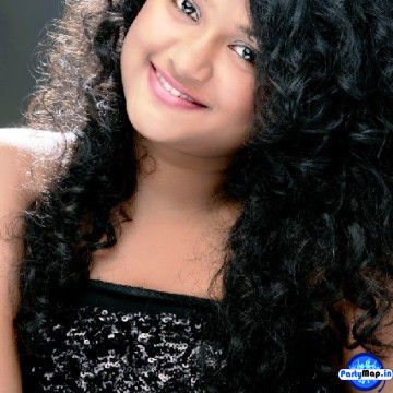 Photo of Deane Sequeira at a show