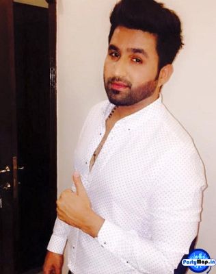 Photo of Falak Shabbir at an appearance
