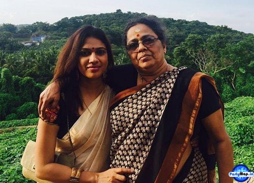 Photo of Gayatri Asokan at a concert